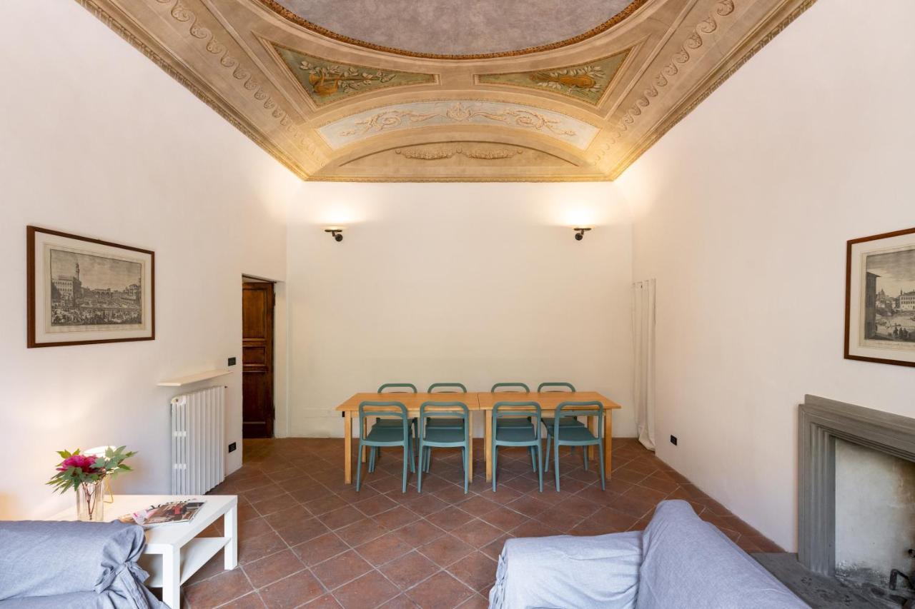 Pilastri 35 * Florence
